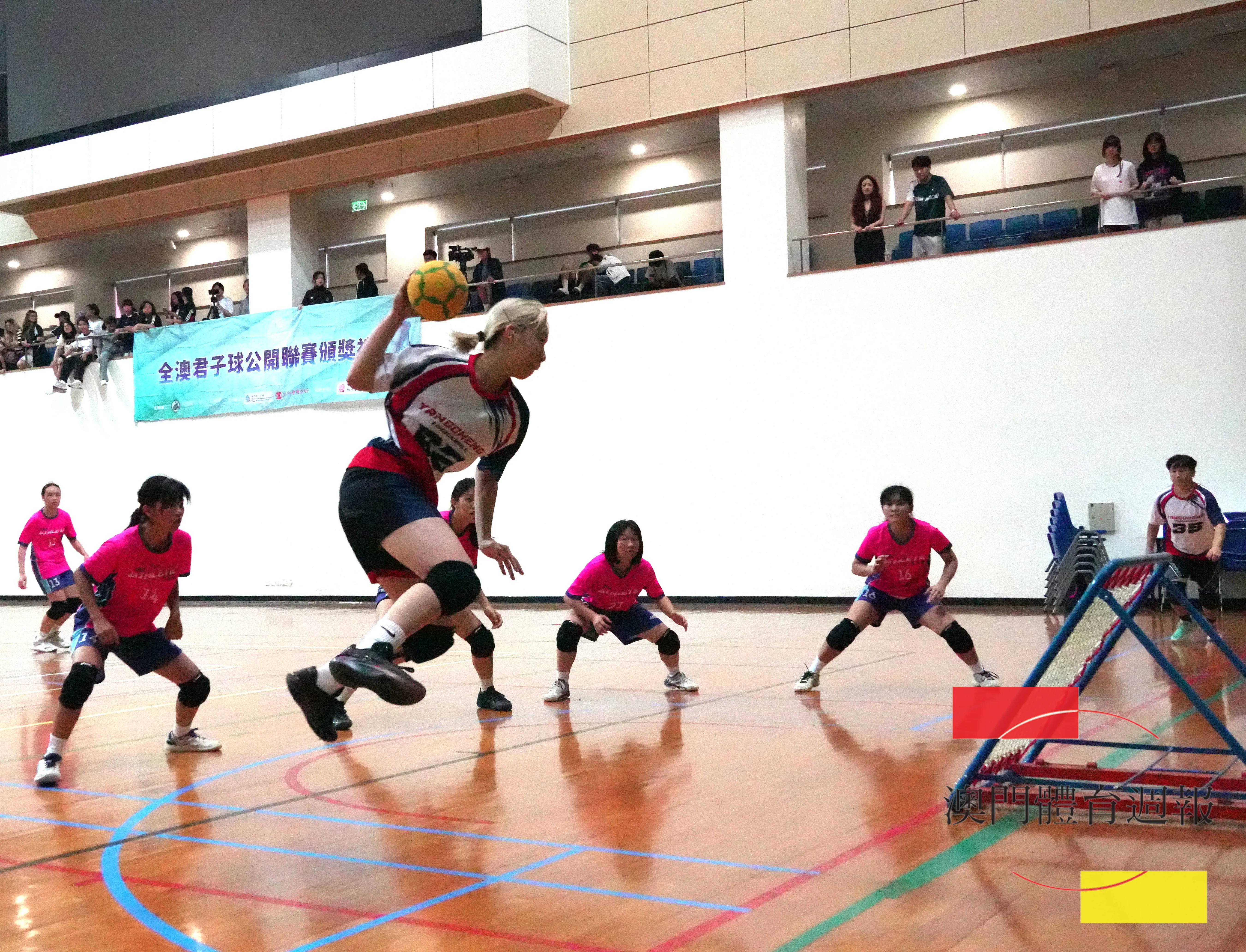 3 昜晟從後趕上奪后冠 .JPG